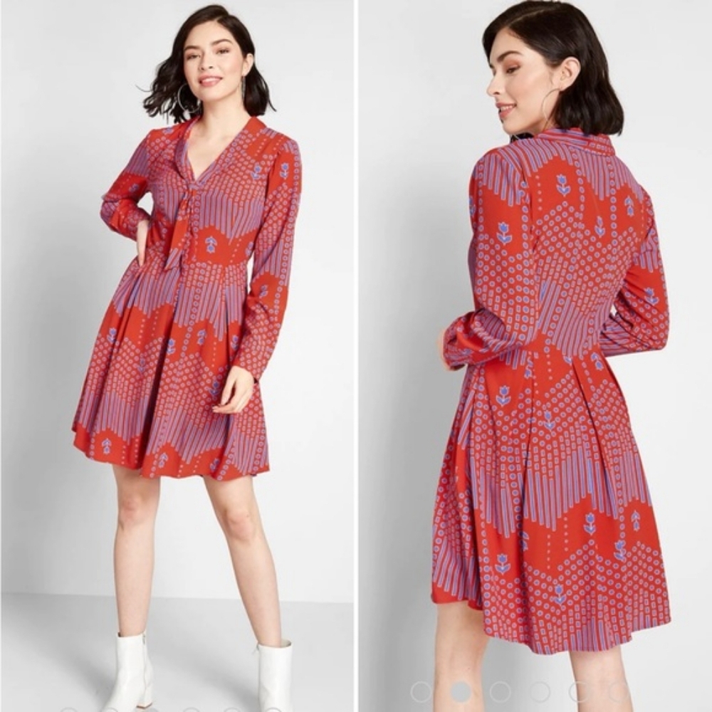 Modcloth Pleasant Confidence Tie Neck Dress - Picture 2 of 12